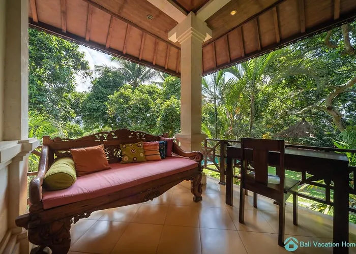Wonderful Luxury Hideaway Surrounded By Nature!